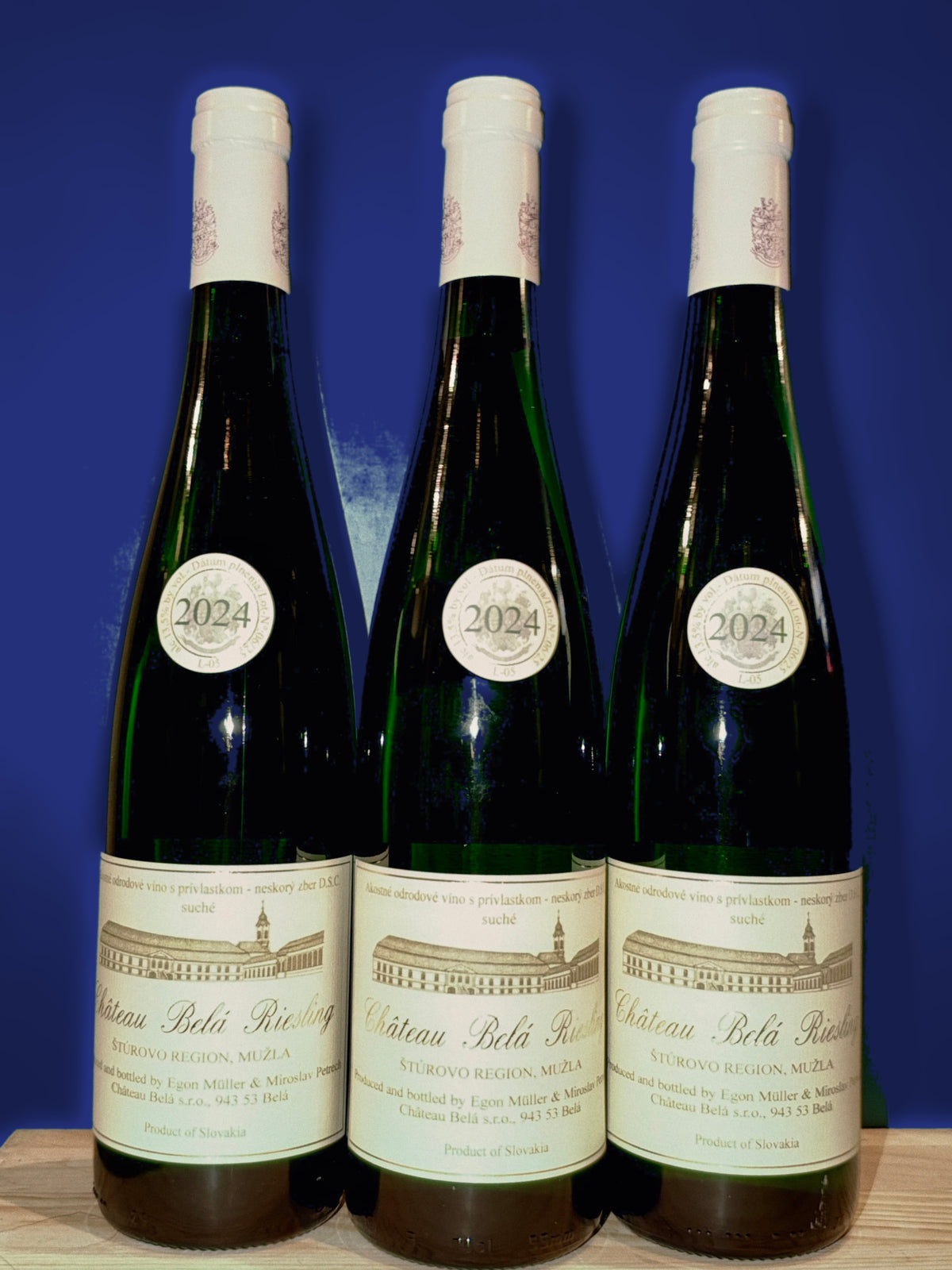 Drie flessen Château Belá Riesling 2024